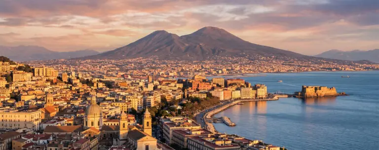Traditional food in Naples