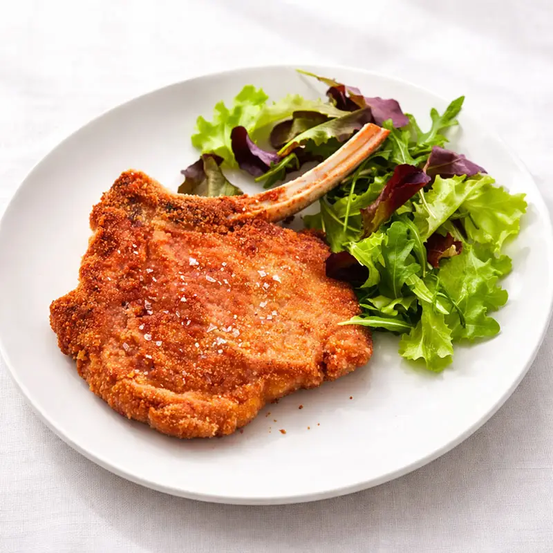 Cotoletta alla Milanese, traditional dish from Milan